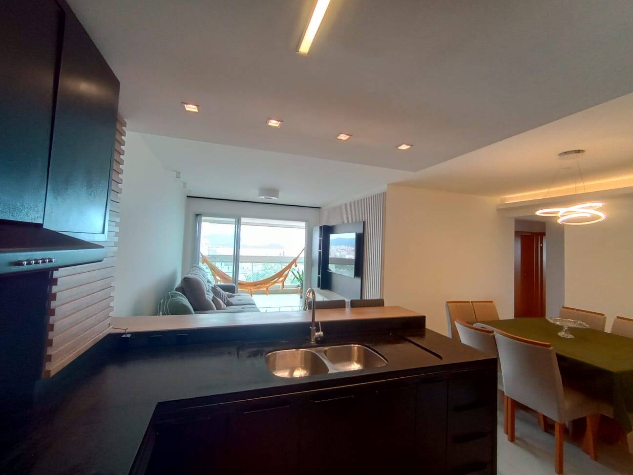 Apartamento com 4 quartos no Residencial Linea, em Barreiros