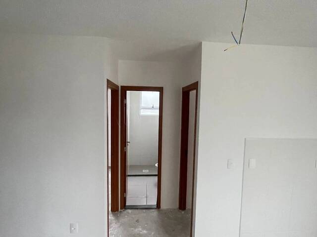 #4 - Apartamento para Venda em Palhoça - SC